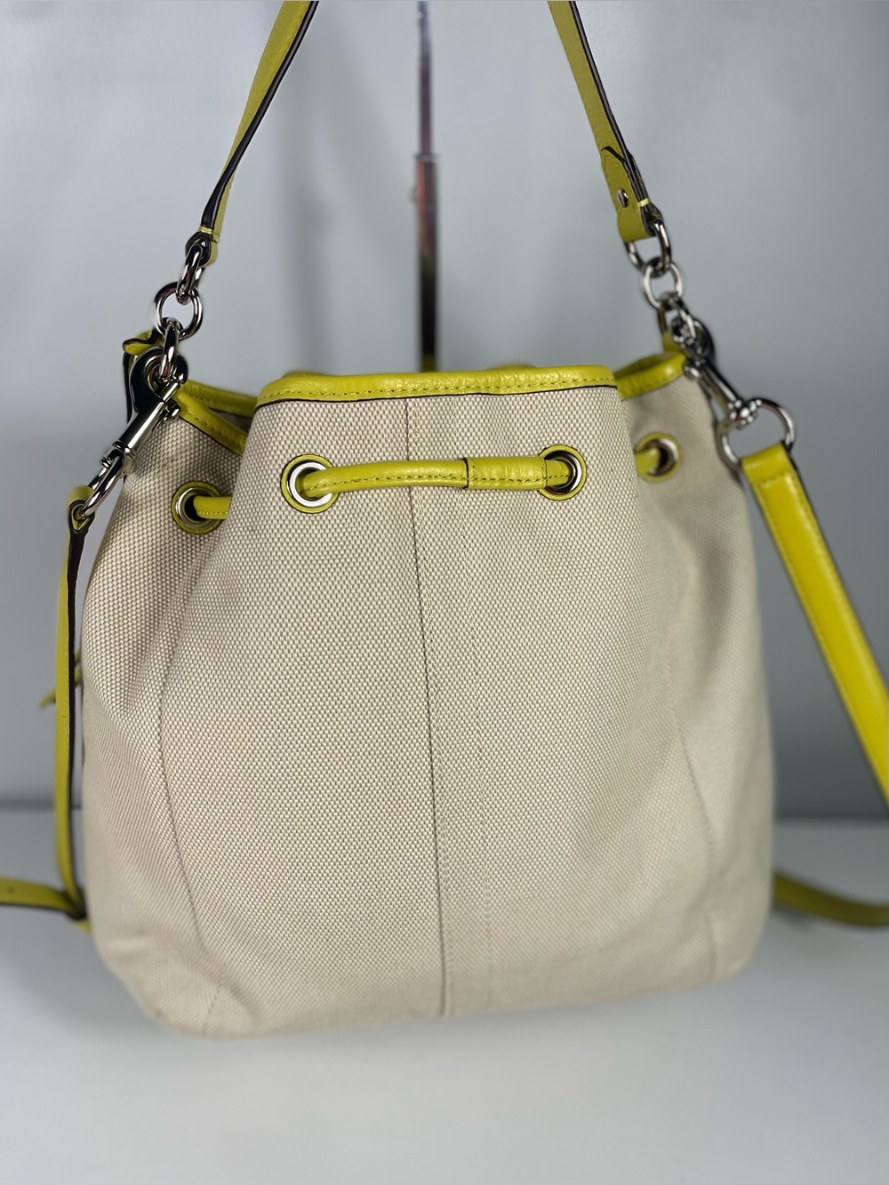 LOW START Coach Avery Canvas Drawstring Bucket Bag - Picture 8 of 12